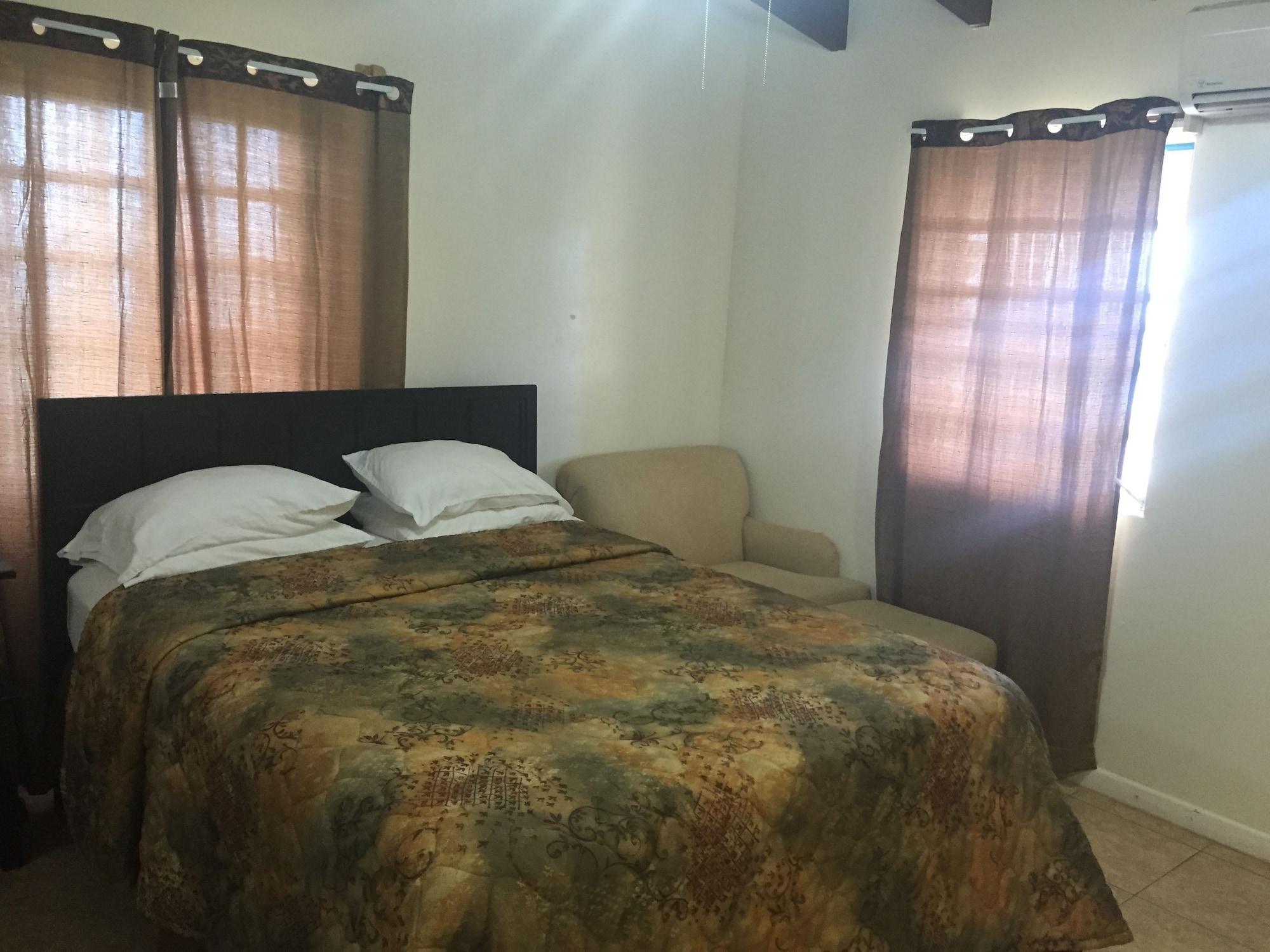 Sunset Gardens Guesthouse Contant  Екстериор снимка