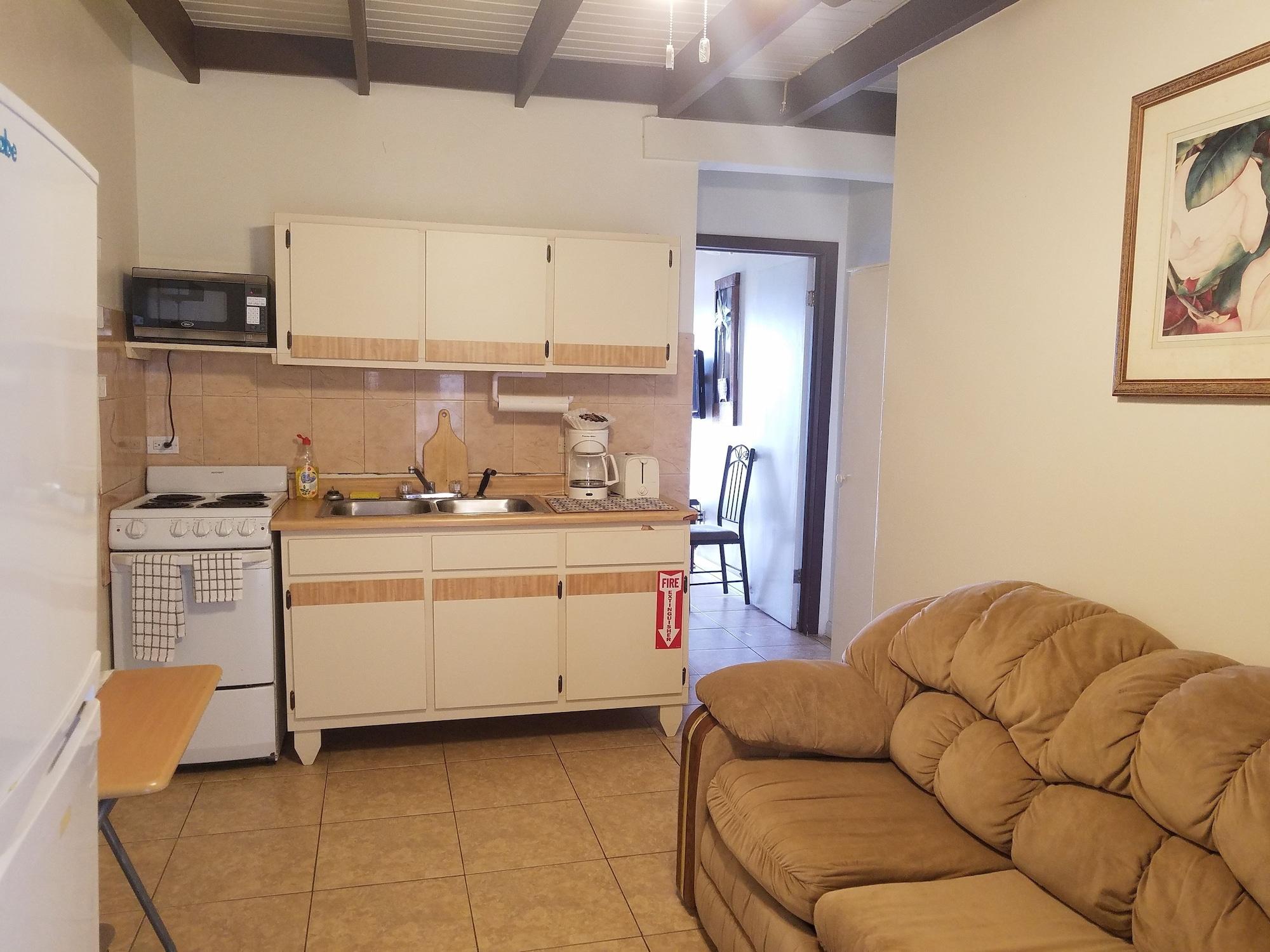 Sunset Gardens Guesthouse Contant  Екстериор снимка