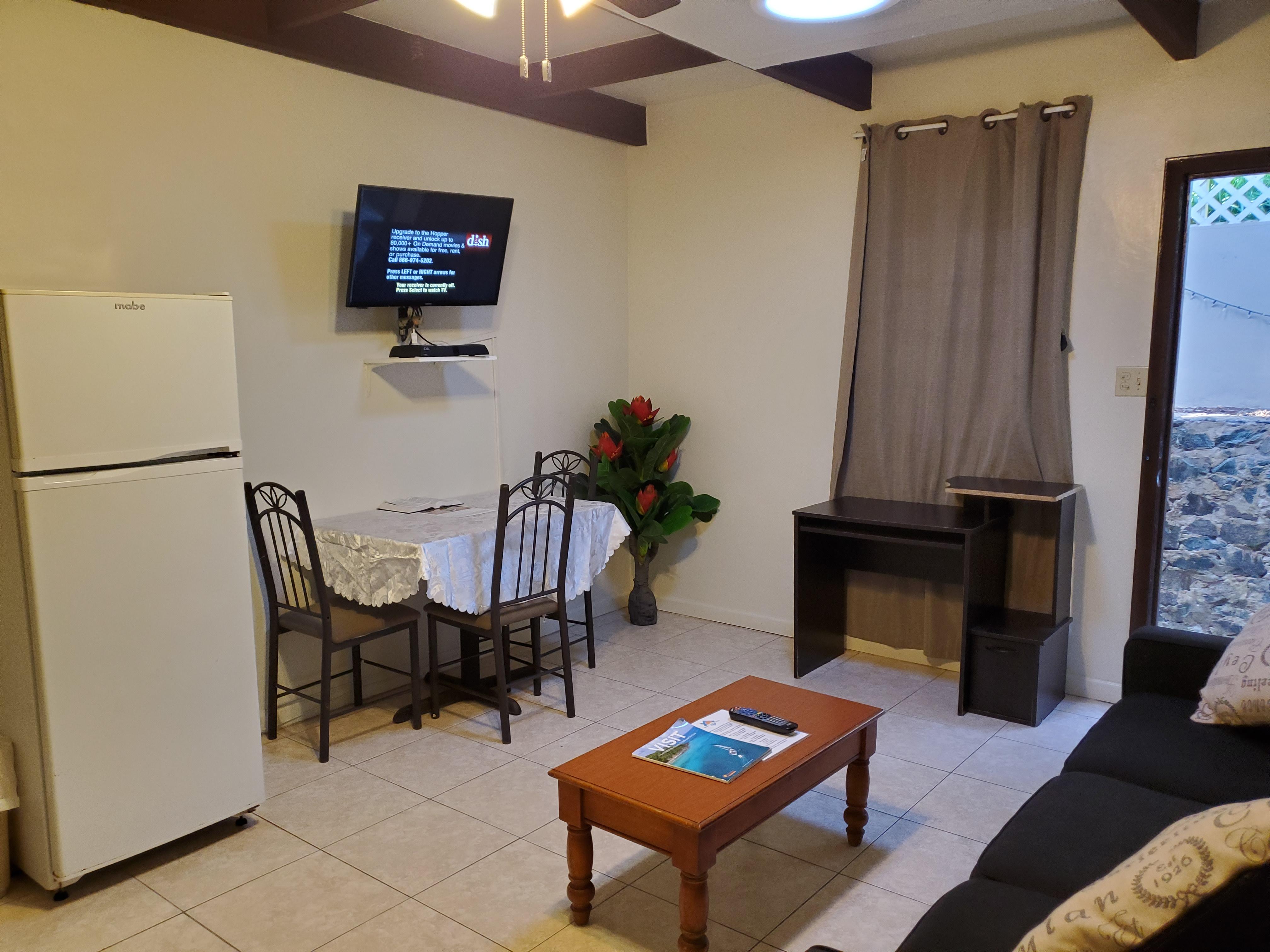 Sunset Gardens Guesthouse Contant  Екстериор снимка