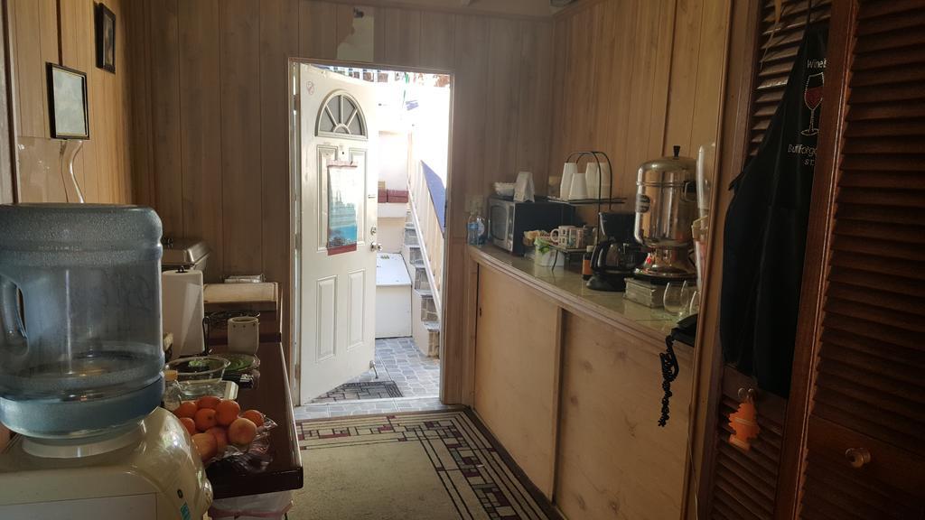 Sunset Gardens Guesthouse Contant  Екстериор снимка